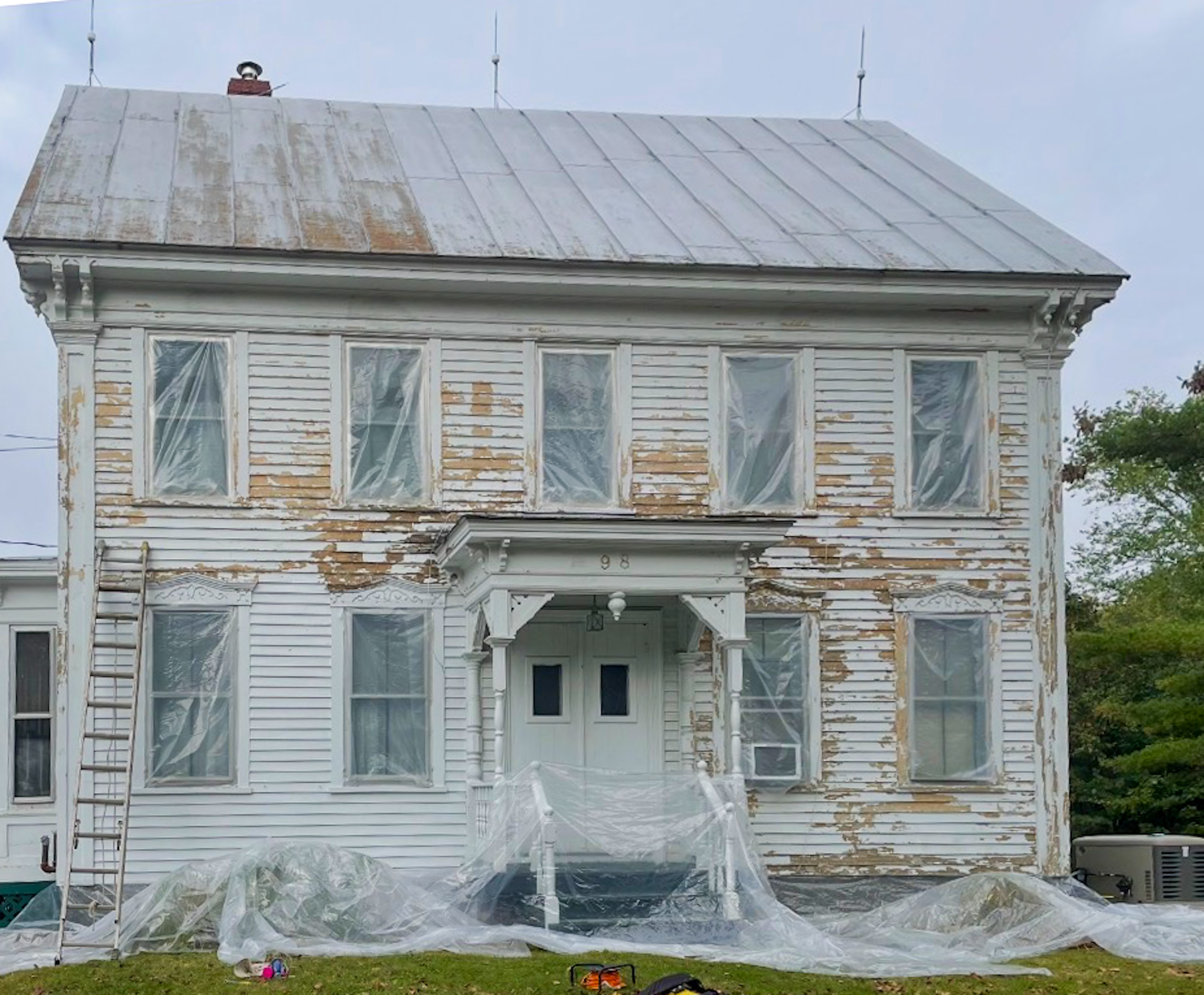 Before Kitchen Cabinet Restoration